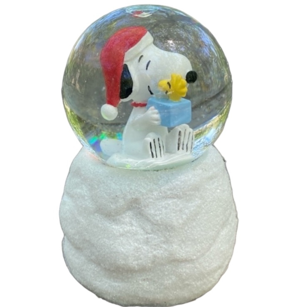 Snoopy and Woodstock light up mini snowglobe - Picture 1 of 10